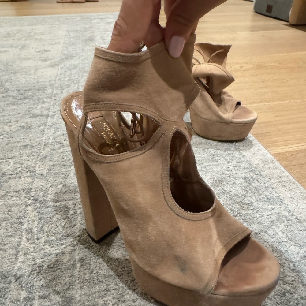 Aquazzura Beige Cut-Out Platform Heels